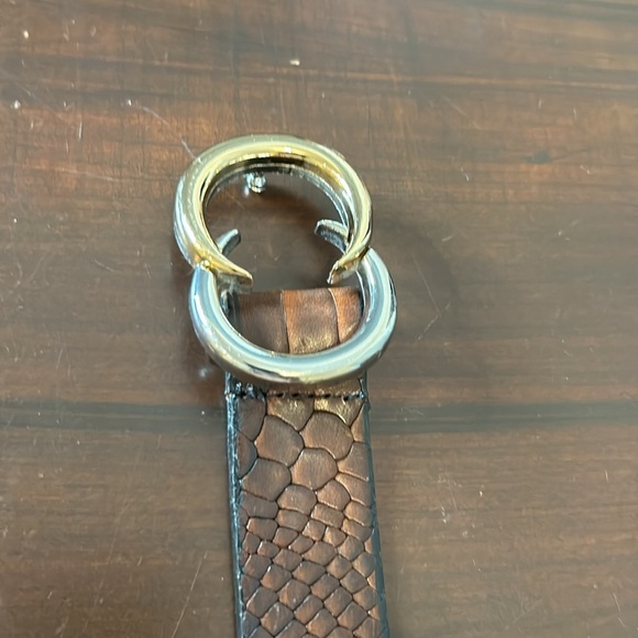 IZETTE Croc Embossed Leather Belt with Double C Two Tone Belt Buckle - Picture 11 of 15